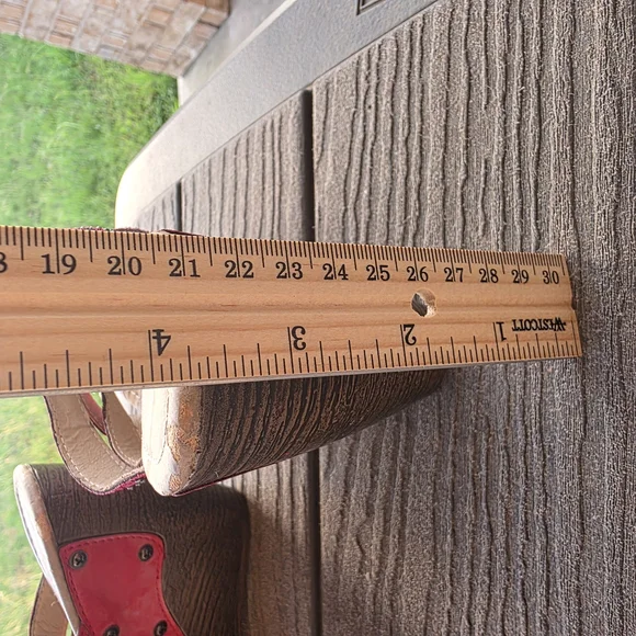 Red Studded Women's Sandals - Picture 6 of 7